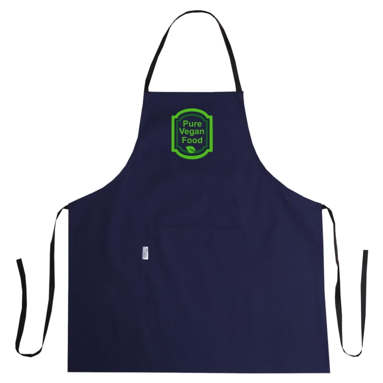 Kuhinjski kut s logotipom 'Pure vegan food' u upotrebi