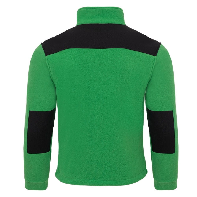 Crne umetke u zelenoj polarnoj dukserici