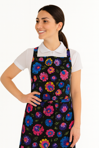 Praktyczny fartuszek kuchenny z motywem kwiatuszków