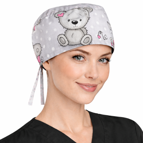 Czepek medyczny w kolorowe bajkowe wzory dla medyków W3.png