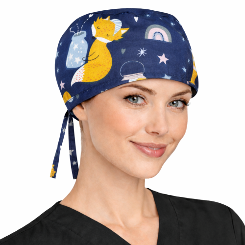 Czepek medyczny w kolorowe bajkowe wzory dla medyków W10.png