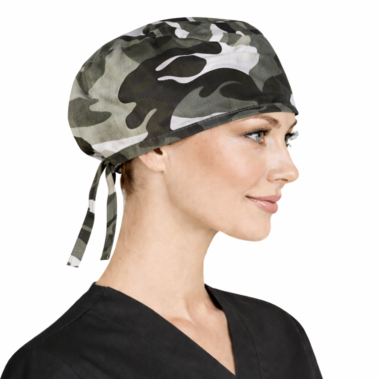 Czepek medyczny w kolorowe bajkowe wzory dla medyków W15 widok z boku.png