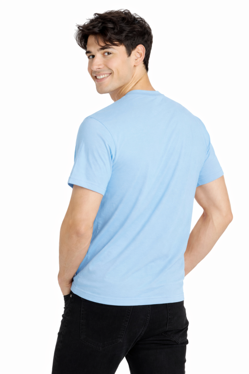 T-shirt męski z krótkim rękawem gramatura 190g jasny niebieski widok z tyłu.png